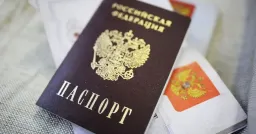 Депутаты запретили депортировать из страны иностранцев, заключивших контракт с Минобороны, и увеличили пошлины для мигрантов